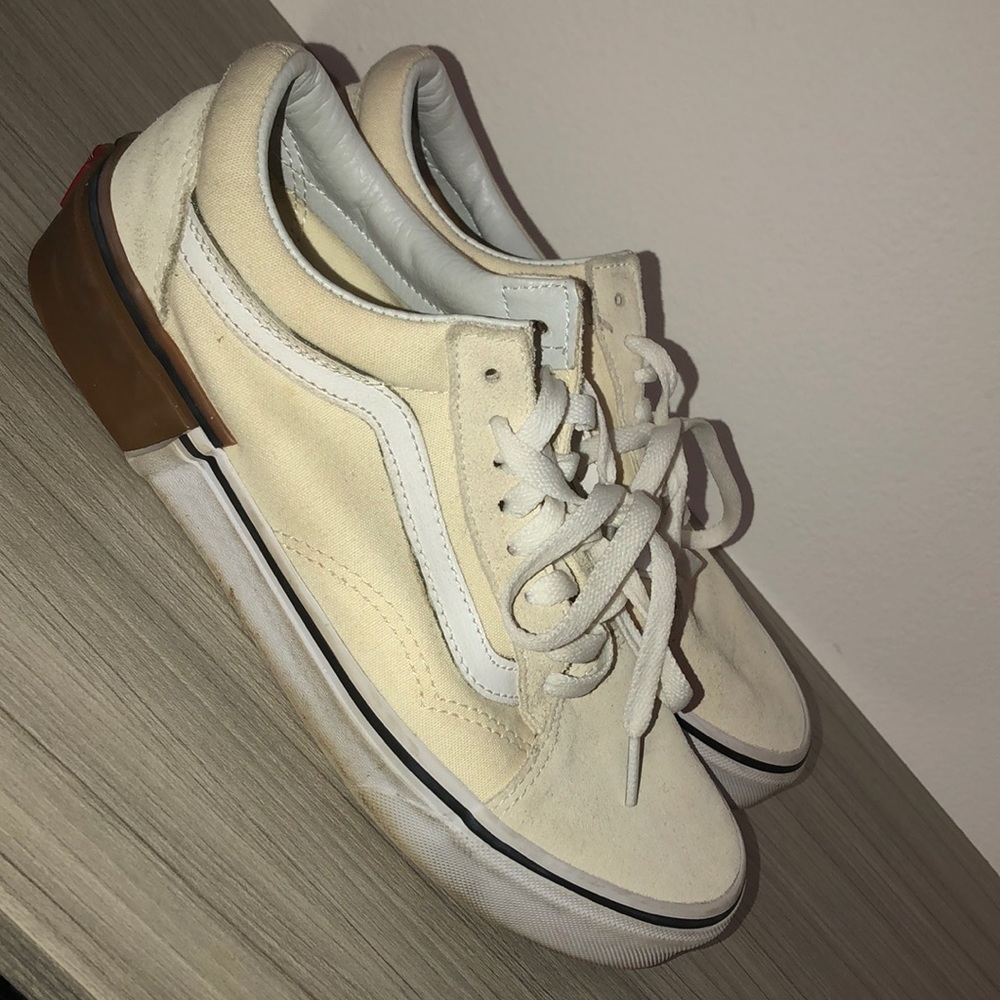 Cream color Vans sneakers brown soul sz 9 & 7